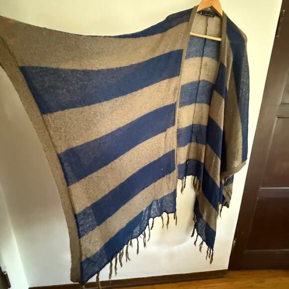 Patterson J. Kincaid | Wool / Mohair Blend Brown Navy Striped Shawl Wrap Sweater - Picture 3 of 6